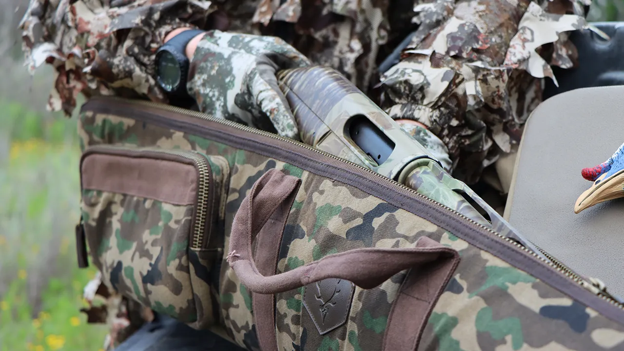 Rawhide Classic Camo Shotgun Case - 52"