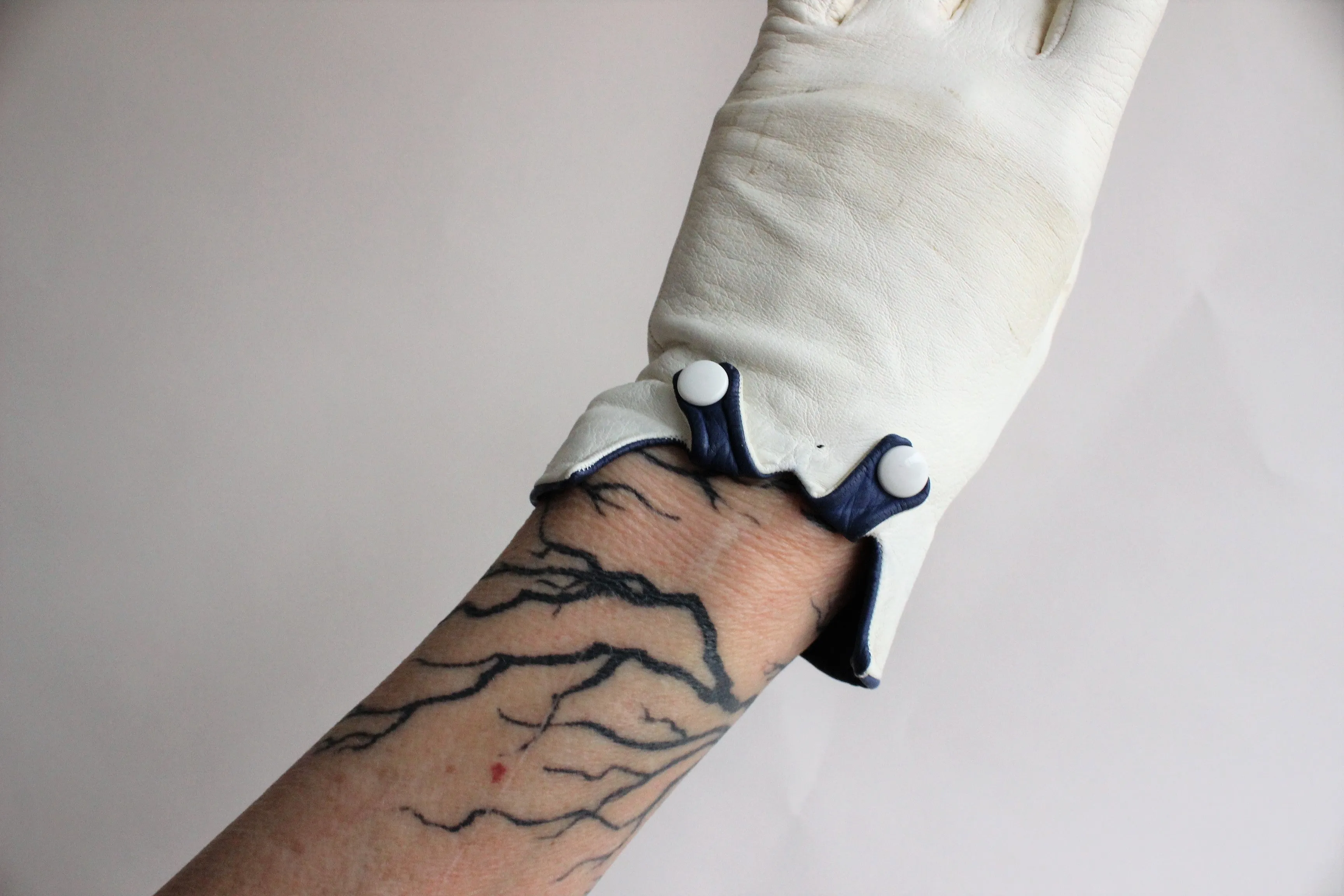 Vintage Kid Leather Gloves, White with Blue Trim and Buttons